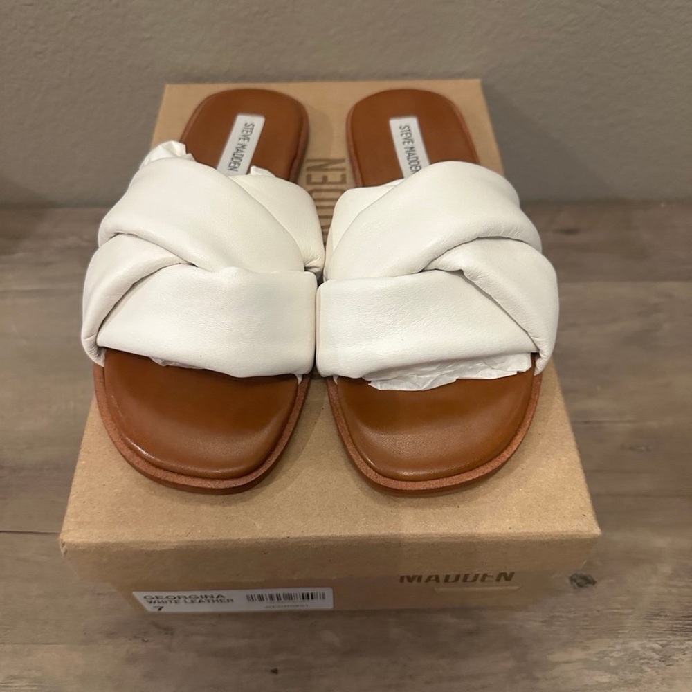NEW! Steve Madden Georgina Leather Sandal - Picture 4 of 7